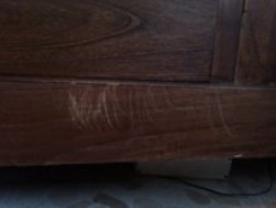 truco casero reparar arañazo mueble